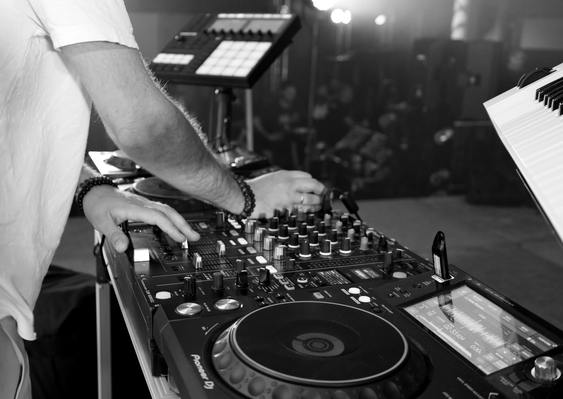 Paltine DJ